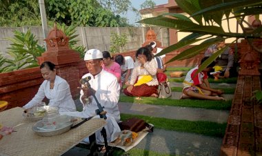 Persembahyangan-Bulan-Purnama-Pura-Kertha-Bumi-Bhayangkara